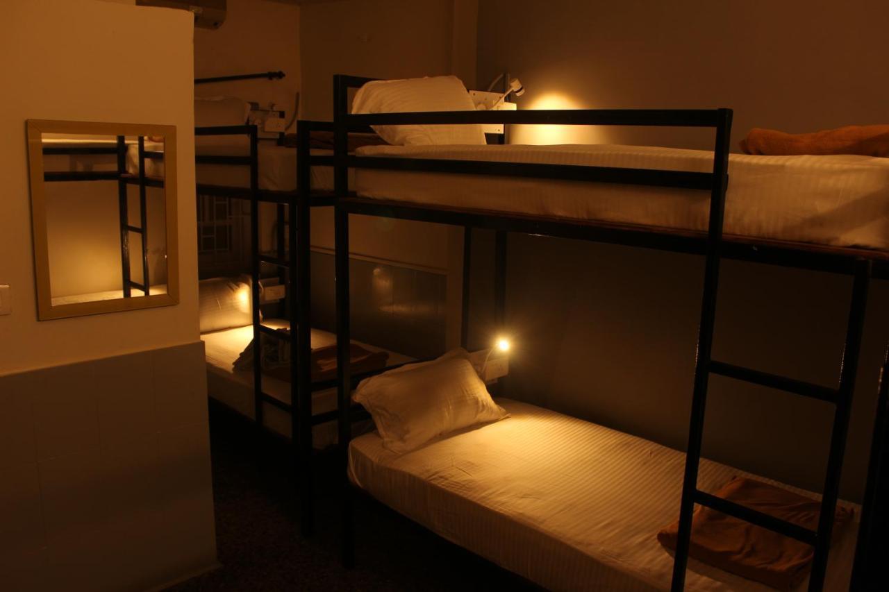 Aerostel - Backpacker'S Hostel In Goa Calangute Bagian luar foto