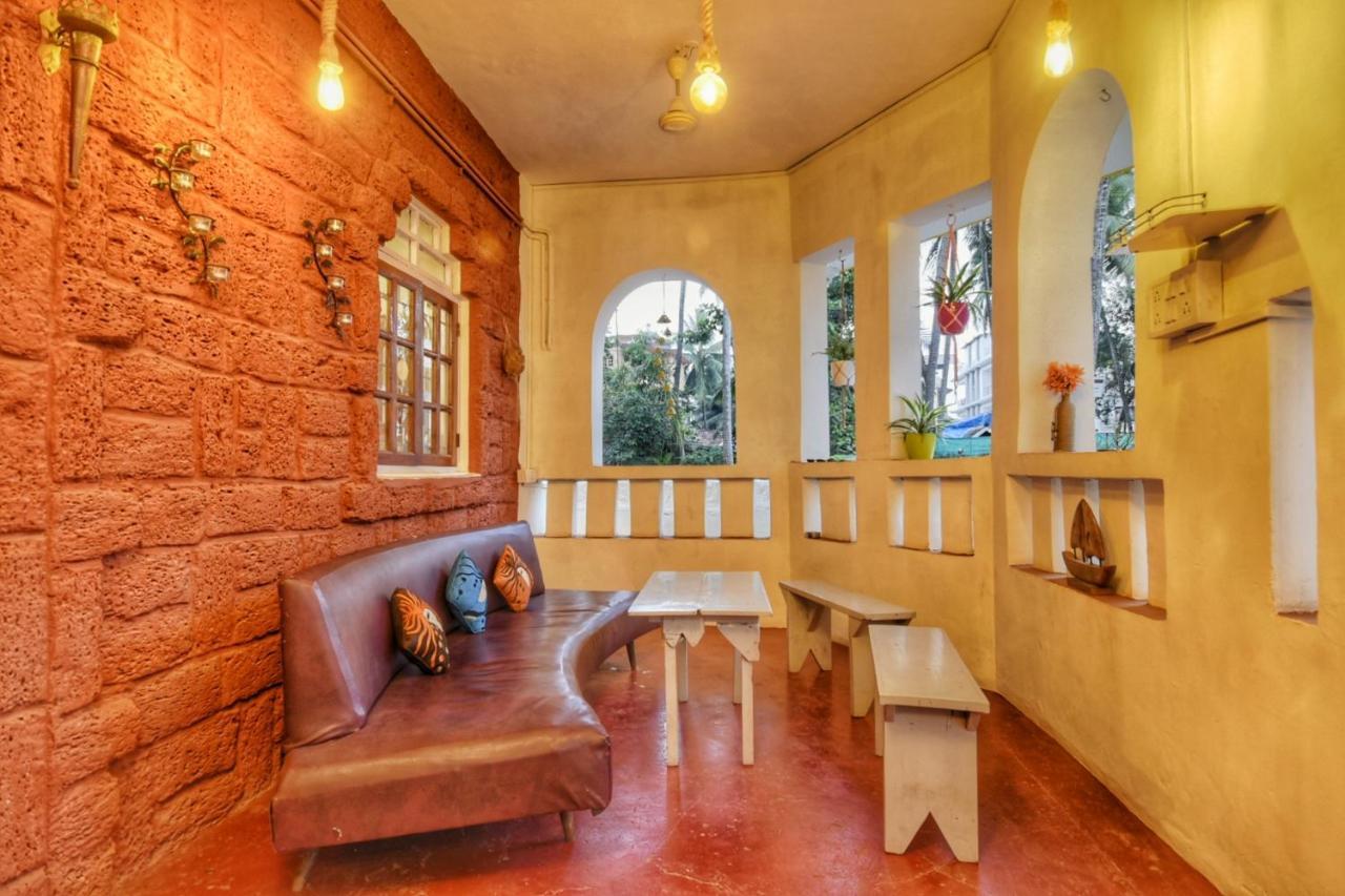 Aerostel - Backpacker'S Hostel In Goa Calangute Bagian luar foto