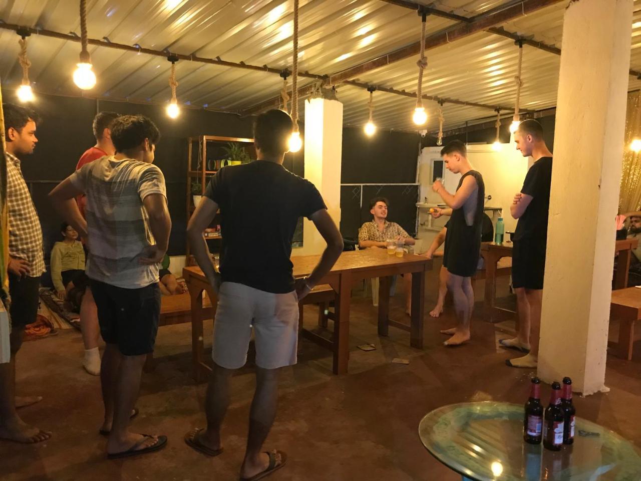 Aerostel - Backpacker'S Hostel In Goa Calangute Bagian luar foto